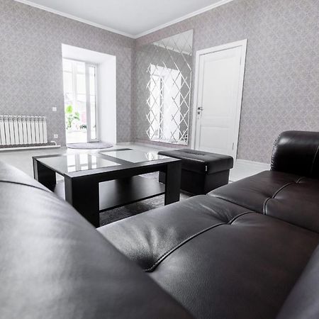 Mixx Hotel Karakol Luaran gambar