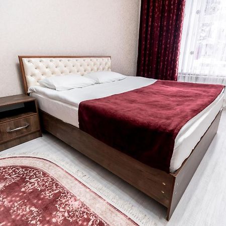 Mixx Hotel Karakol Luaran gambar