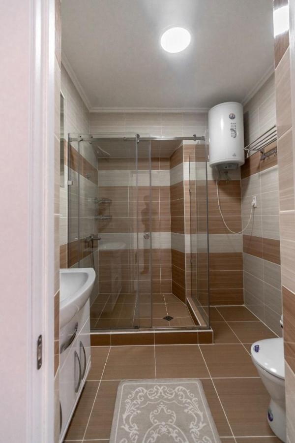 Mixx Hotel Karakol Luaran gambar