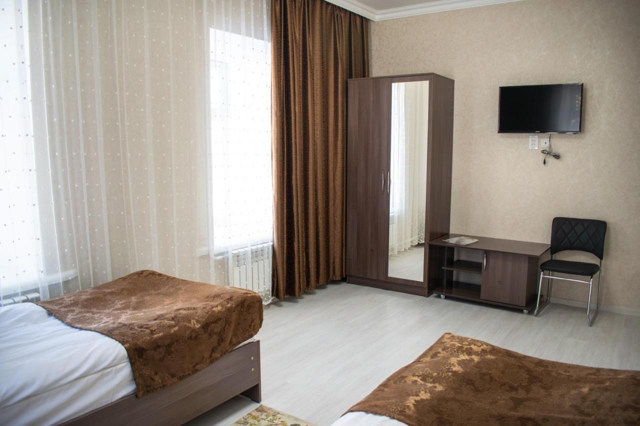 Mixx Hotel Karakol Luaran gambar