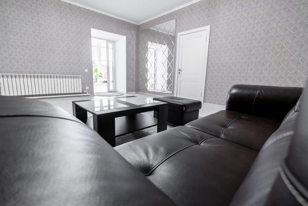 Mixx Hotel Karakol Luaran gambar