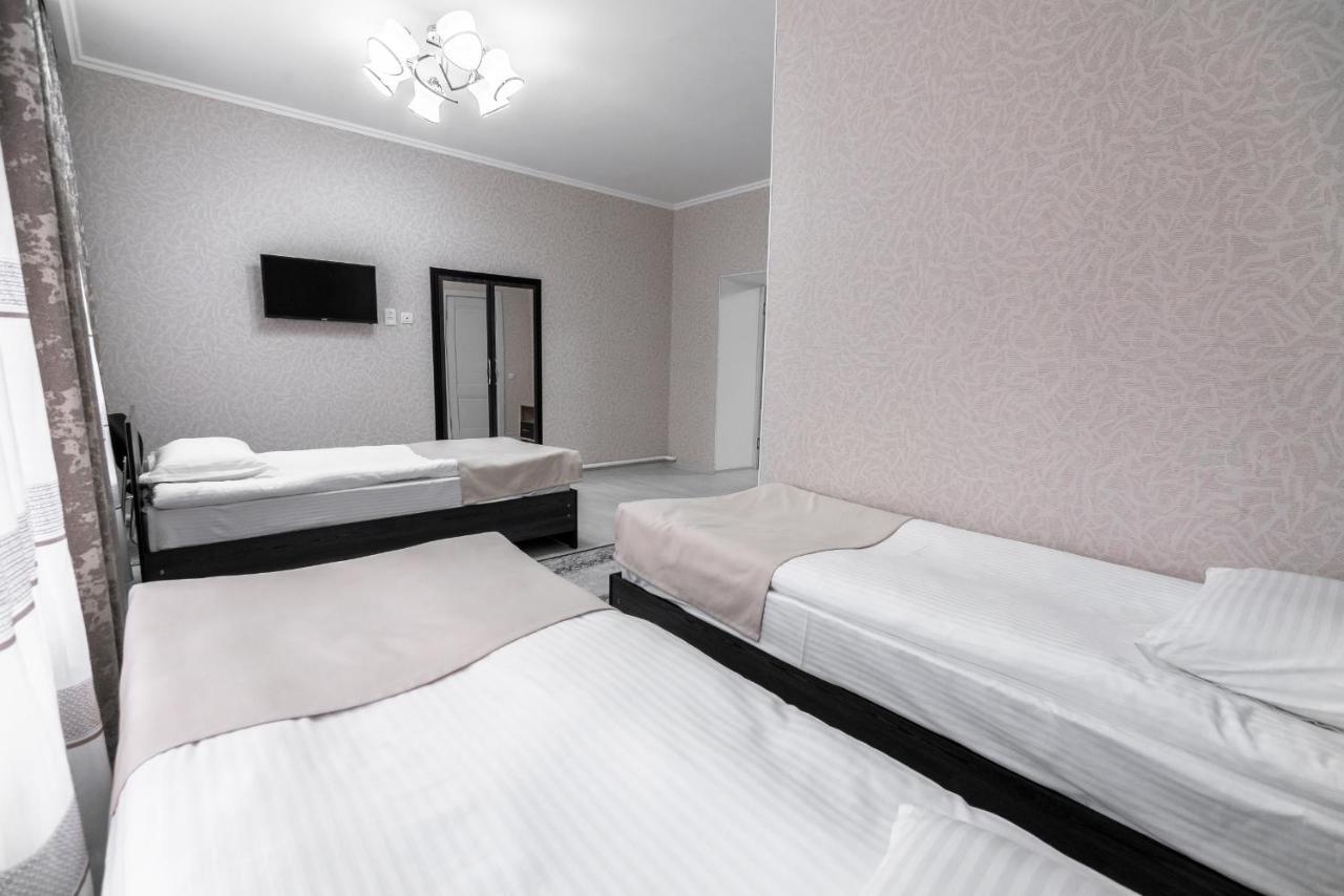 Mixx Hotel Karakol Luaran gambar